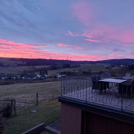 Ferienhaus Hescheld With Private Jacuzzi Hellenthal Esterno foto
