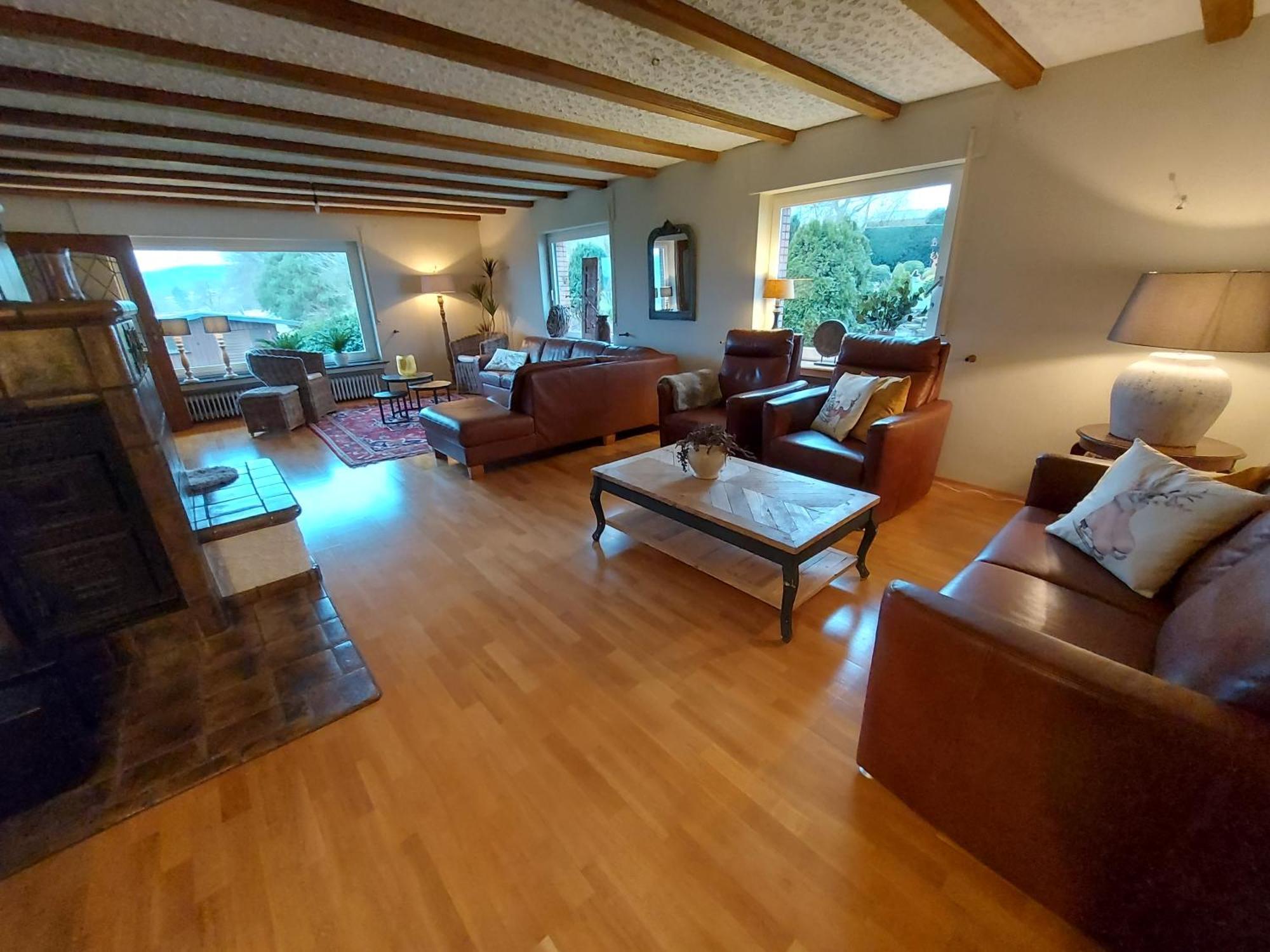 Ferienhaus Hescheld With Private Jacuzzi Hellenthal Esterno foto