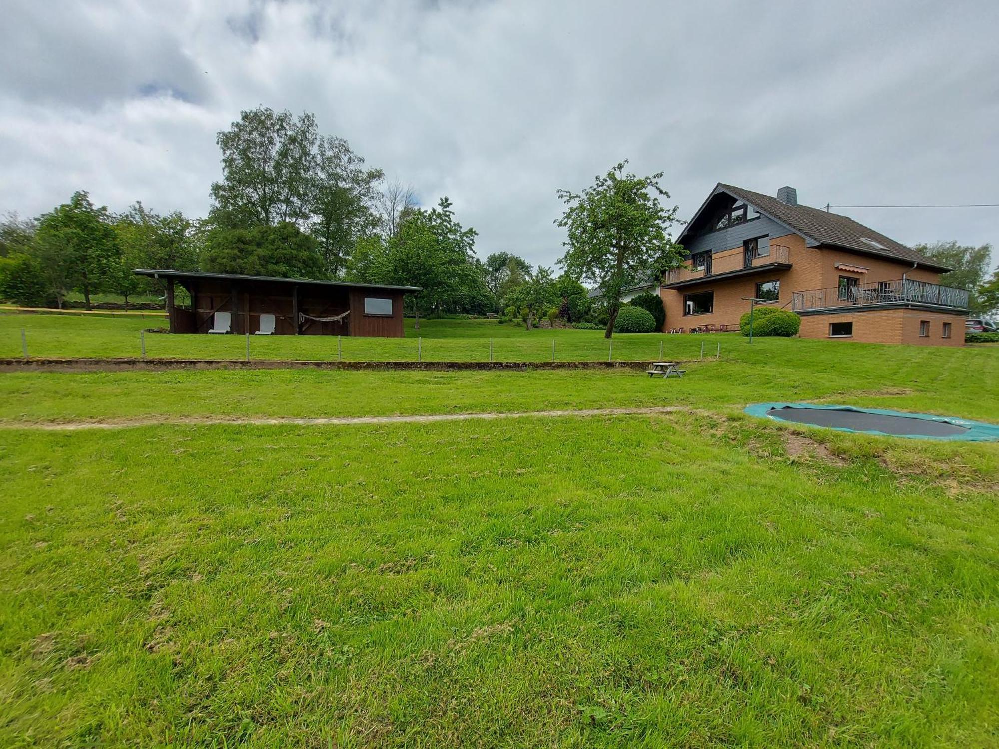Ferienhaus Hescheld With Private Jacuzzi Hellenthal Esterno foto